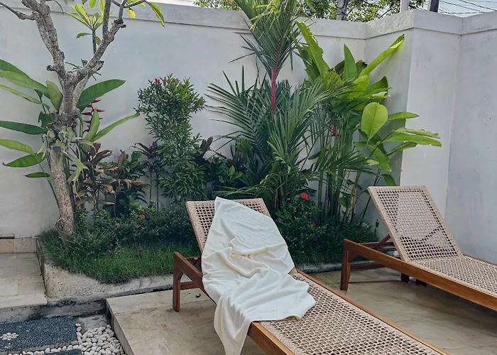 Tranquil 2br With Pool
