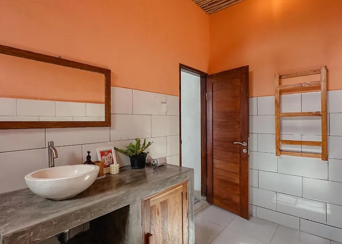 Villa Tranquil 2br With Pool